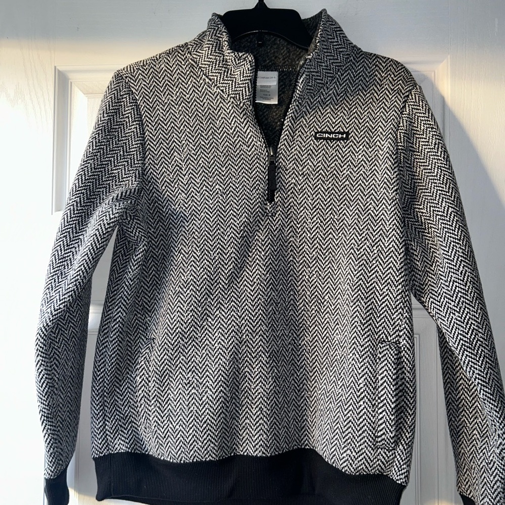 Cinch Black and White womens Sweater